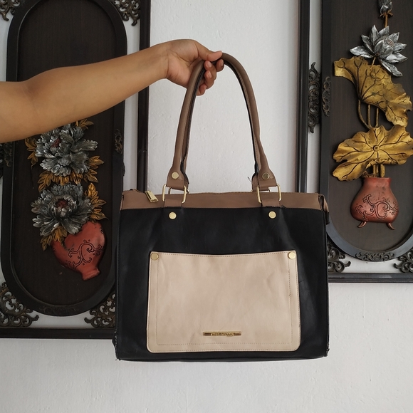 Steve Madden Handbags - Steve Madden Shoulder bag